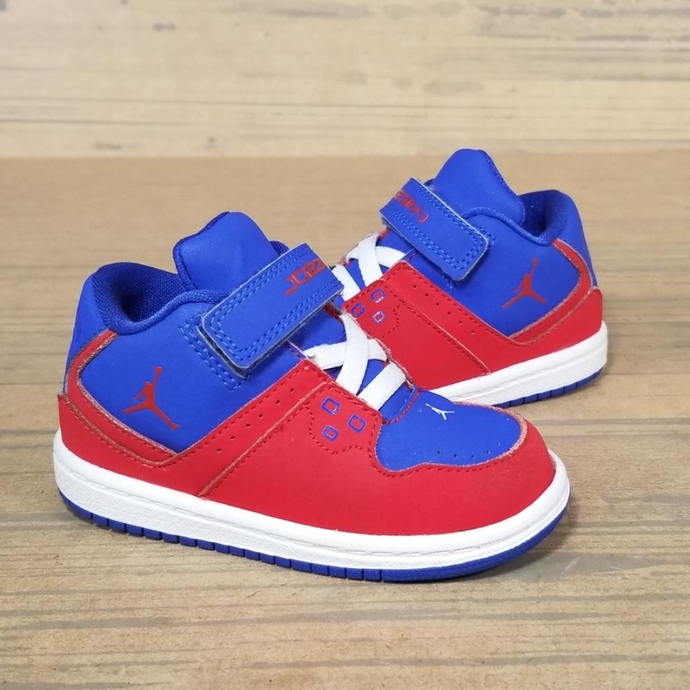 ***SOLD***Nike Jordan Sneakers Kids Size 6C - Picture 5 of 8